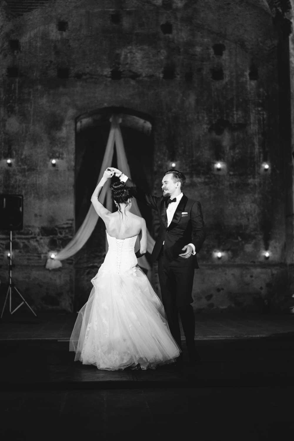 first-dance-bride-twirl-black-and-white.png