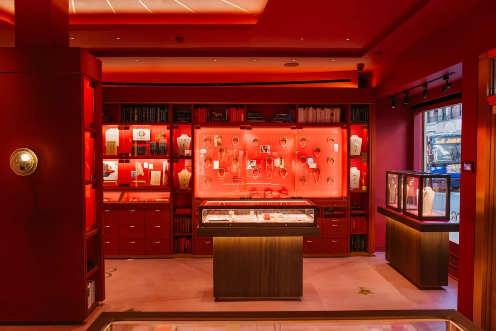 Red interior of the Foundrae 777 Madison store, retail and store opening photography