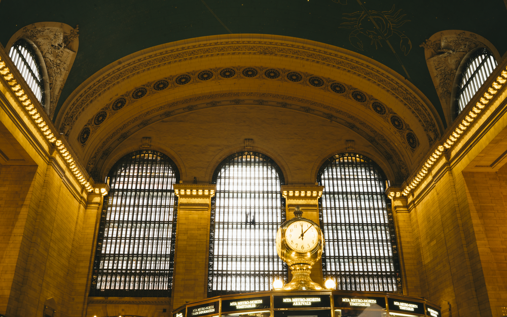 grand-central-main-concourse-windows-clock.png