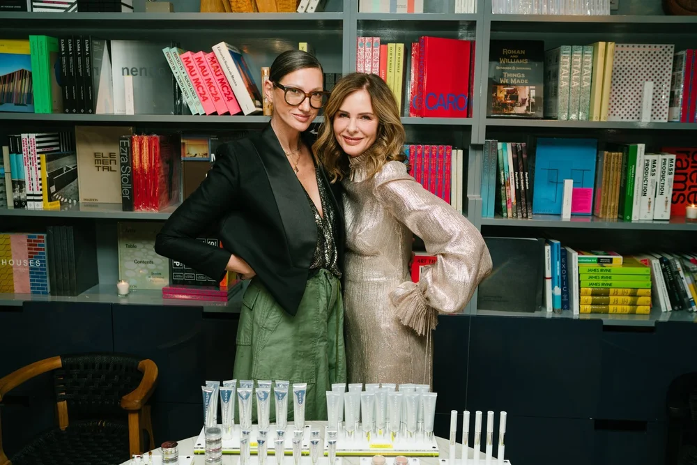 trinny-london-vip-dinner-two-guests-posing.jpg